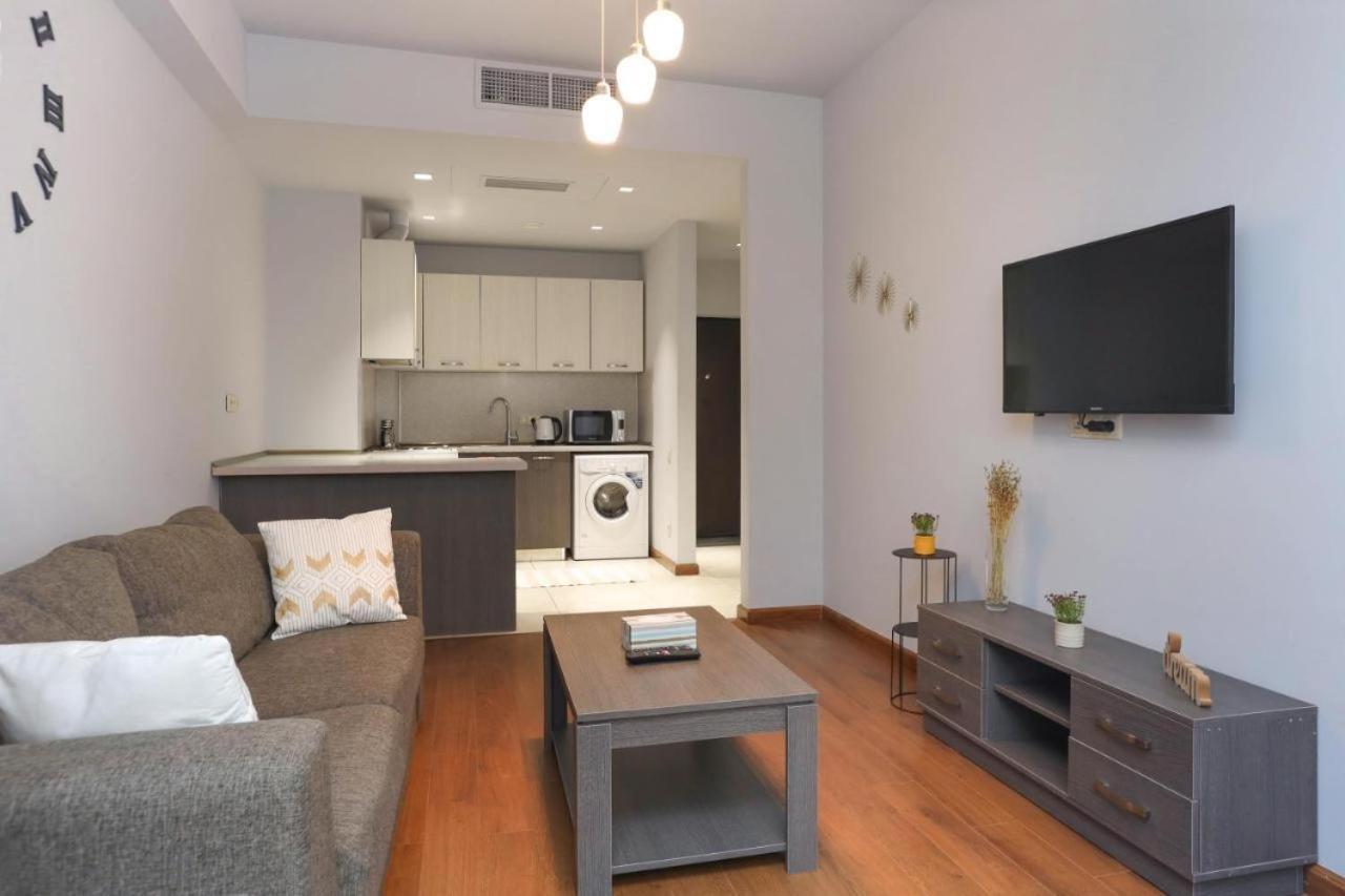 Apartment Near Republic Square เยเรวาน ภายนอก รูปภาพ
