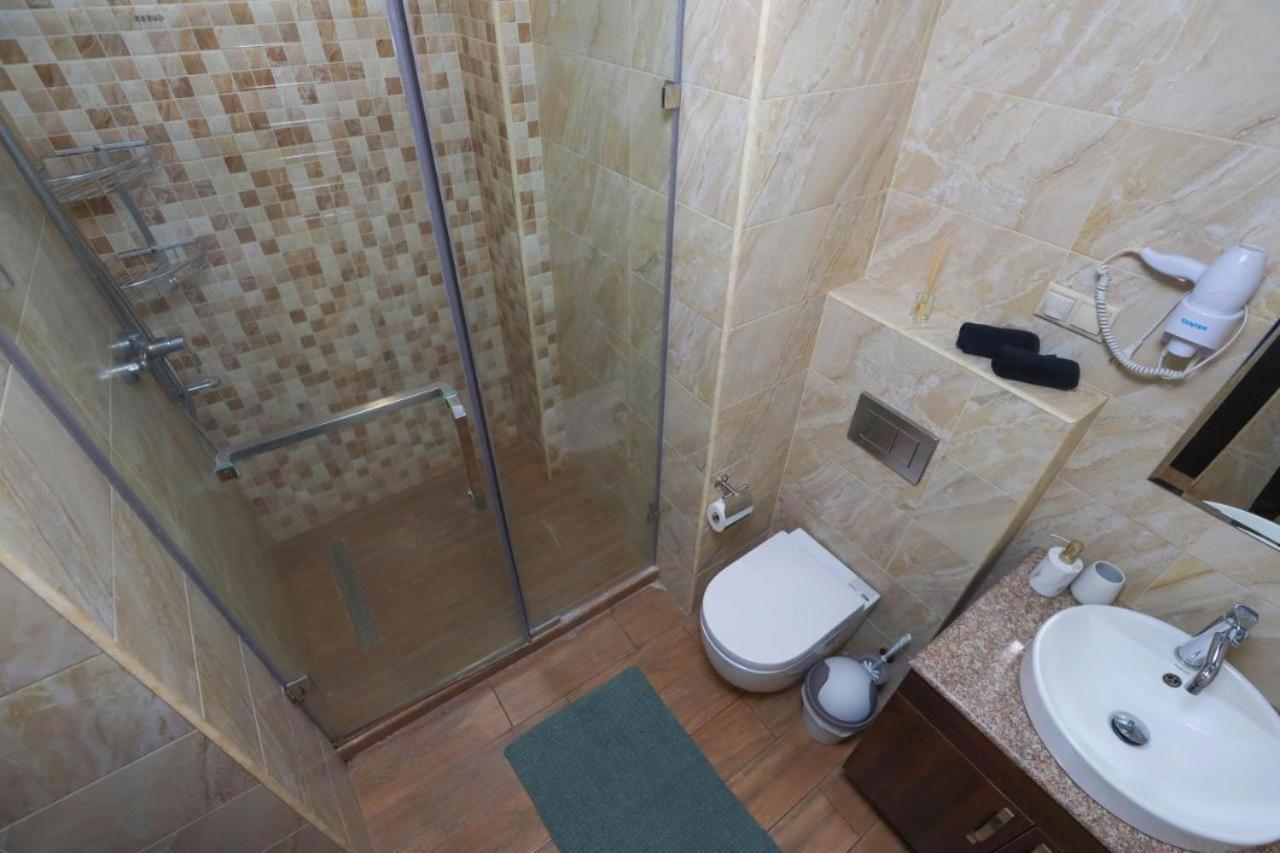 Apartment Near Republic Square เยเรวาน ภายนอก รูปภาพ